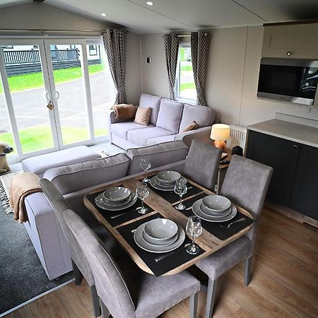 Hobbit - Holiday Lodge Longridge Bagian luar foto